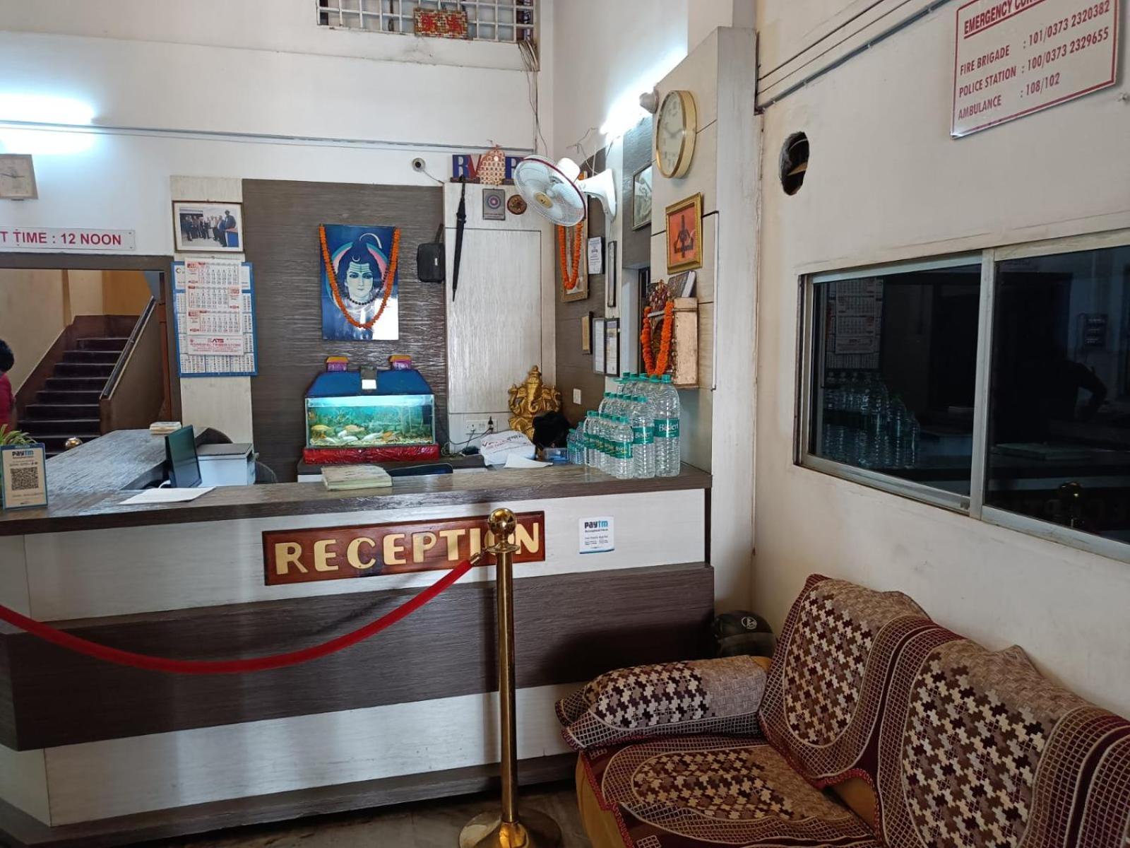 Kusum Hotel Dibrugarh Ngoại thất bức ảnh